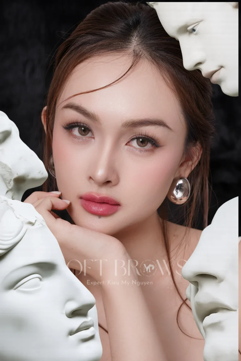 Khách hàng Kieu My Brows sau khi phun chân mày và môi